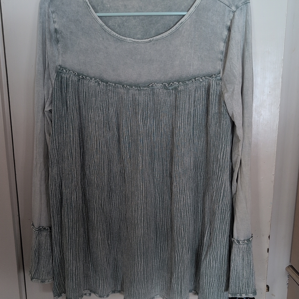 Easel Peasant Boho Flowy Long Sleeve Top - Pale Green/Blue - Size Medium